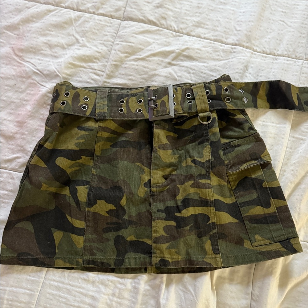 Forever 21 Green A-line Mini Skirt